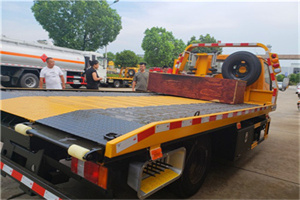 长治附近拖车电话号码服务